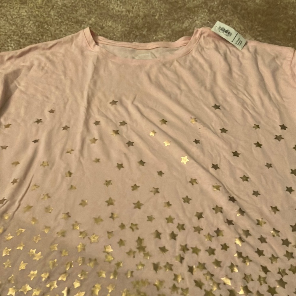 Pink long sleeved tee with star